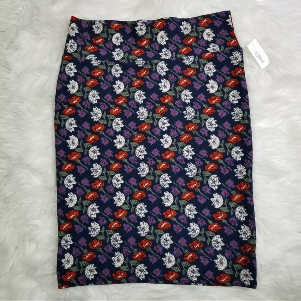 Lularoe Womens Size XL Navy Blue Floral Print Cassie Pencil Skirt New
